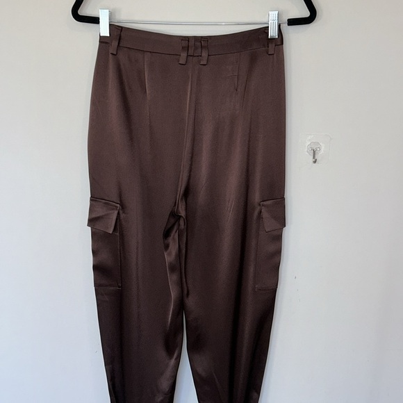 Babaton Refined Satin Cargo Pants - Picture 7 of 11
